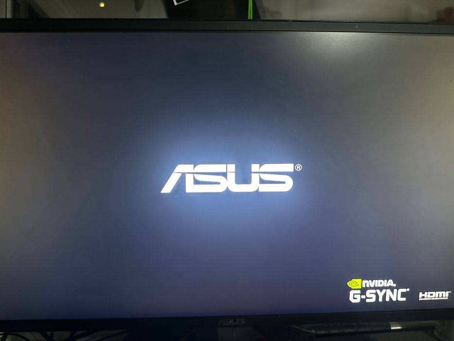 ASUS VG248QG 165 hz 0.5-1 ms.