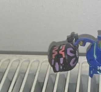Bakugan negru b1