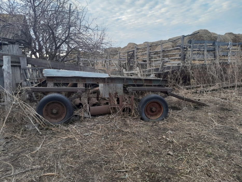 Продается трактор, вместе с комплектом