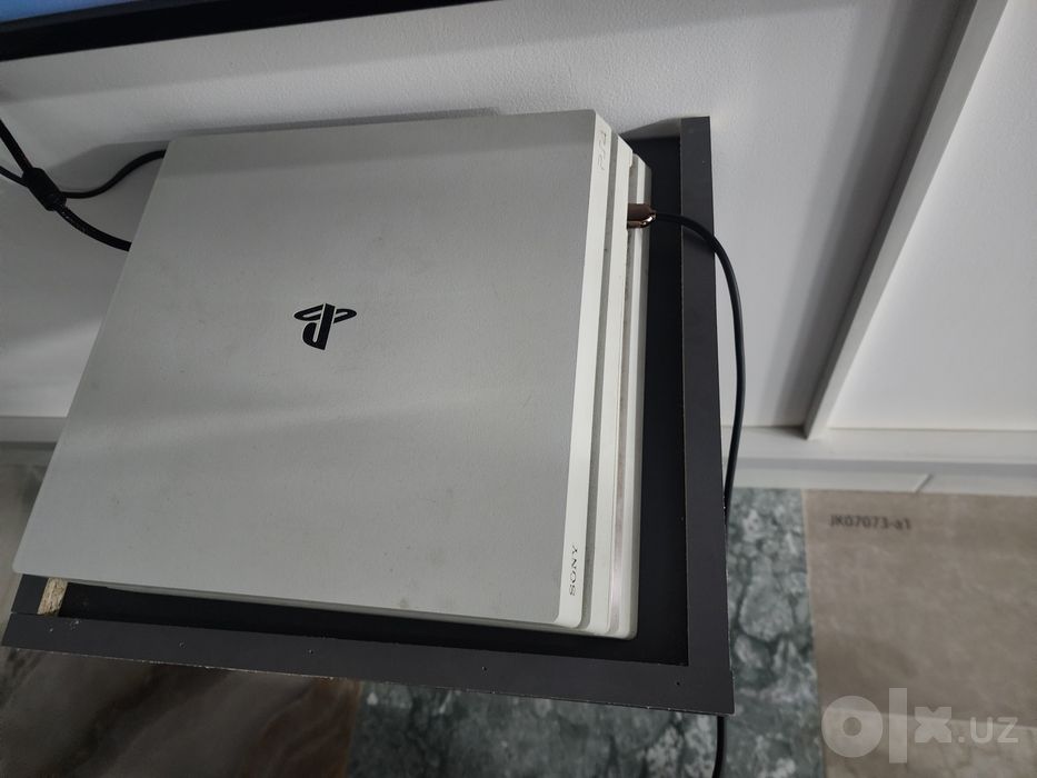 Playstation 4 pro 1 tb