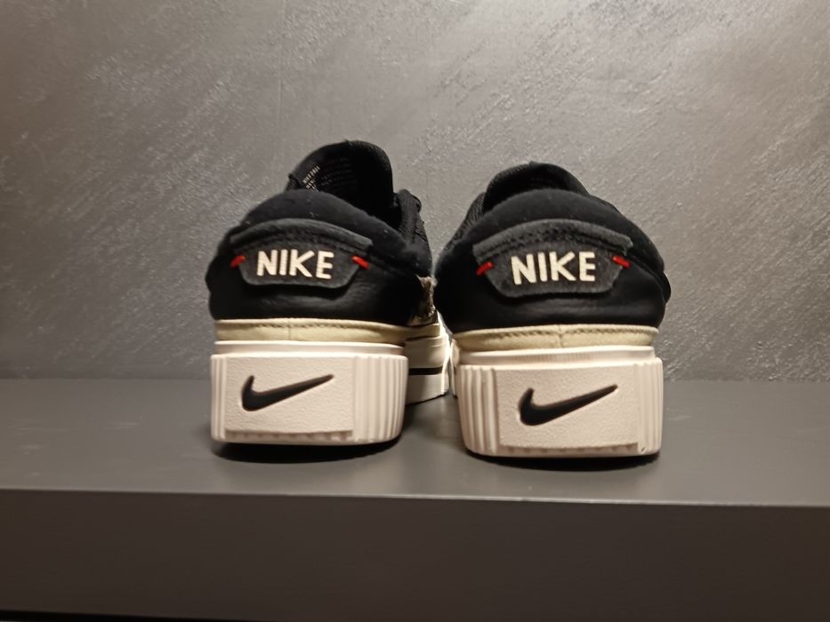 Дамски маратонки Nike