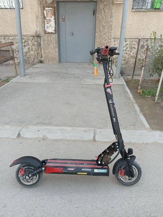 Электросамокат куго м 4