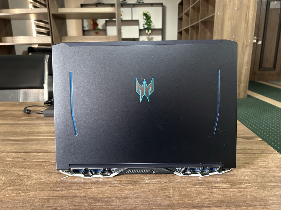 Acer Predator Helios 300