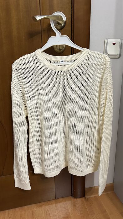 Продаю кофту Uniqlo