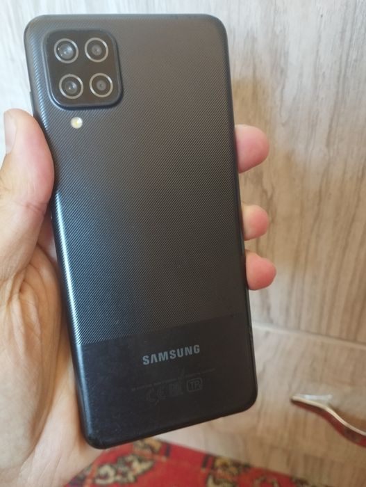 Samsung Galaxy A12