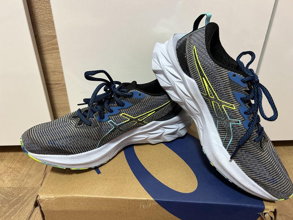 Дамски маратонки Asics