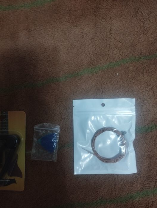 Акустическая гитара