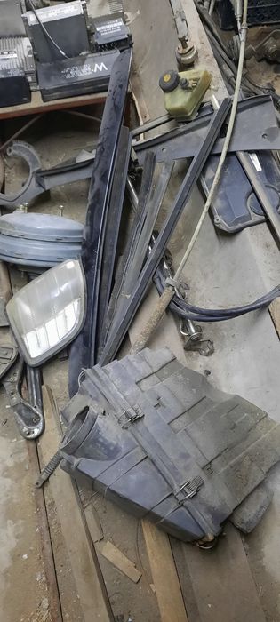 Запчасти на Мерседес  w140