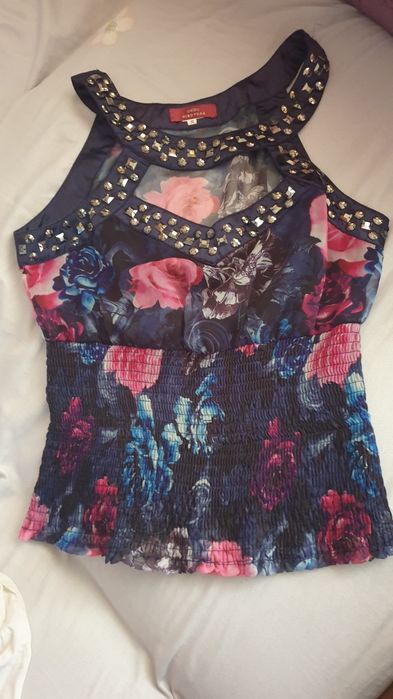 Продам весеннюю одежду