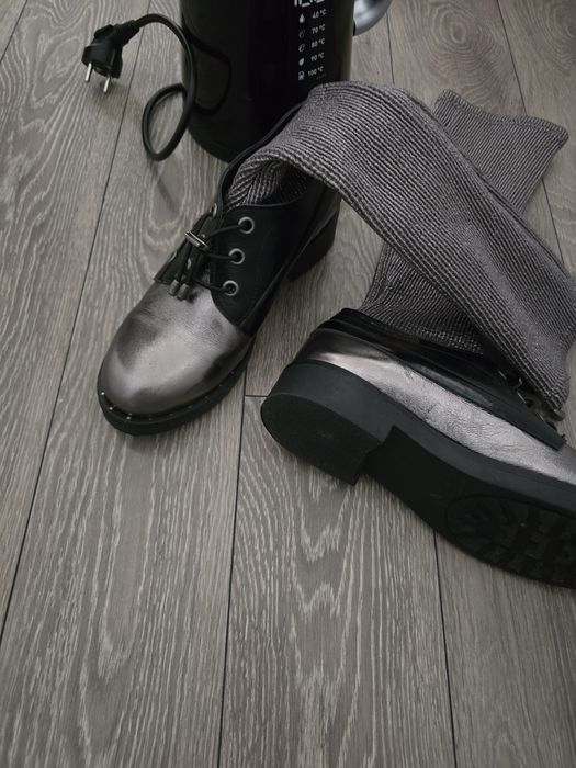 Cizme primăvara, purtate o data