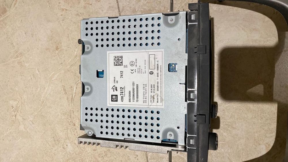 Продам автомагнитола.