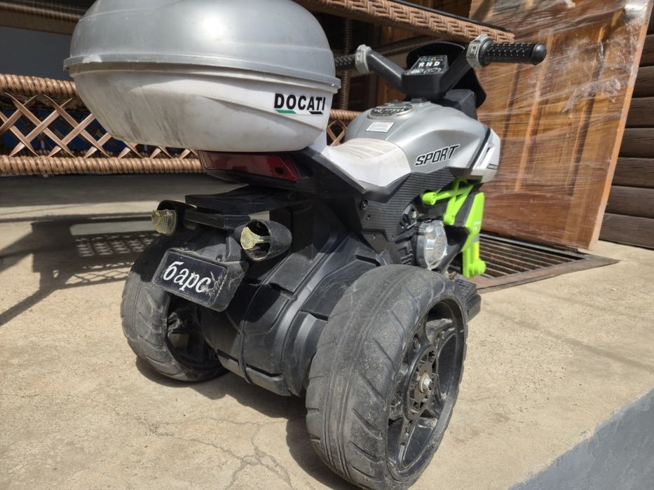 Электромотоцикл трёхколёсный детский