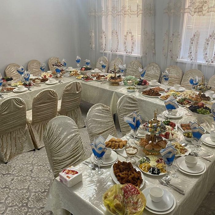 Аренда столов и стулья