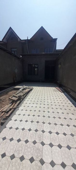 2 etajli Uchastka sotiladi 1,5 sotix