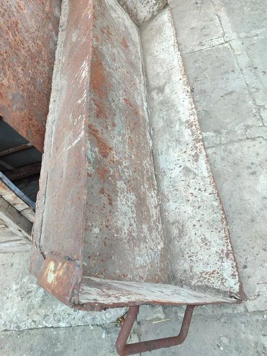 Трубы и газ балон