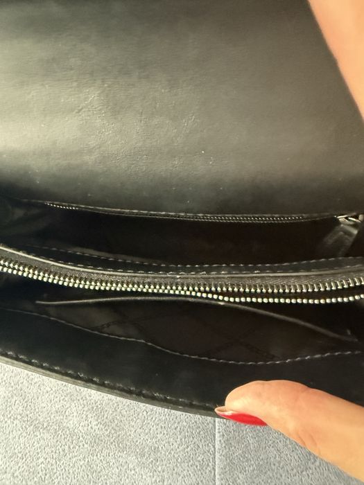 Продавам дамска чанта Michael Kors