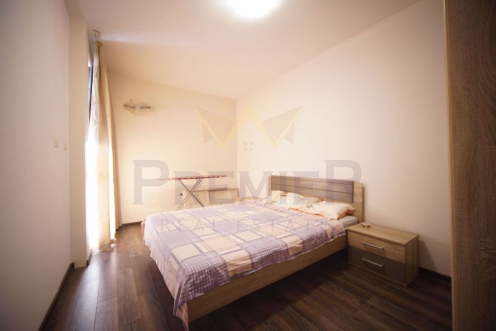 Продава се Двустаен апартамент в Поморие - 64 кв.м за 877 €/кв.м - Снимка #5