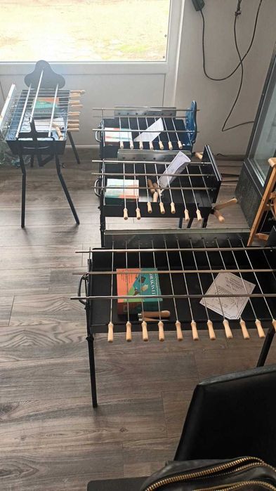 Барбекю скара с моторче малка за планината и морето