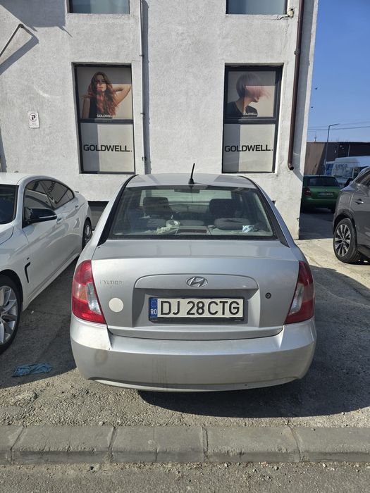 Hyundai accent pt dezmembrare