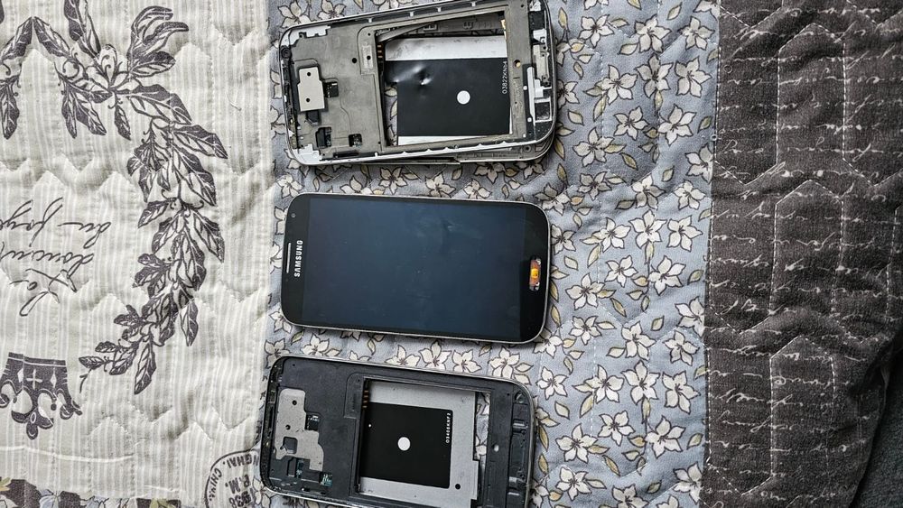 Телефоны на запчасти