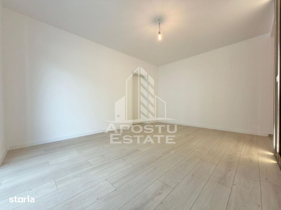 Apartament cu 2 camere, bucatarie separata zona Planetelor Giroc