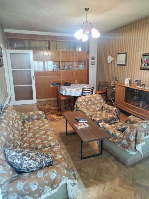 Директно от собственик - продавам тристаен апартамент в Пловдив, Каменица 2