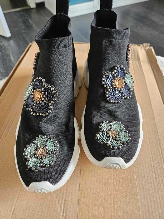 Сникърси с пайети