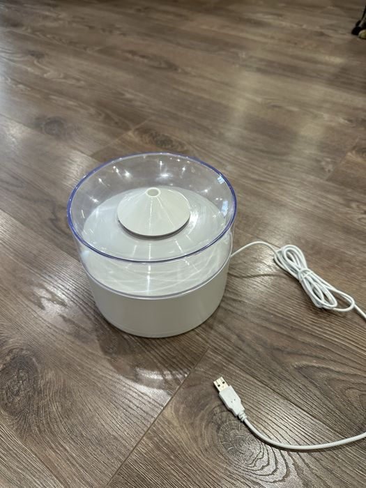 Фонтан поилка для кошек