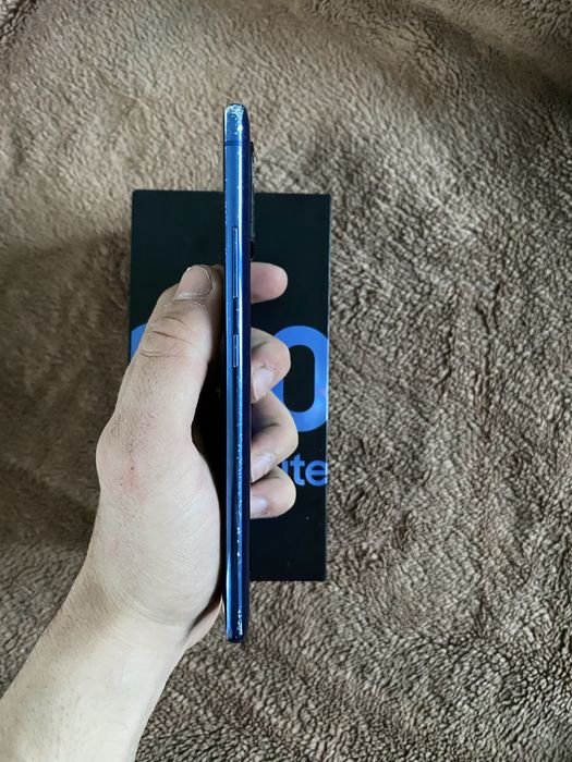 Обменяю Samsung s10 lite