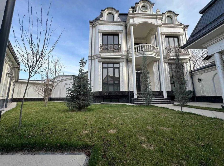 Аренда премиального  дома в центре столицы на Никитина