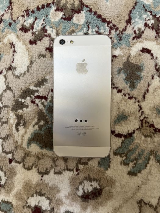 iphone 5 продам с чехлом