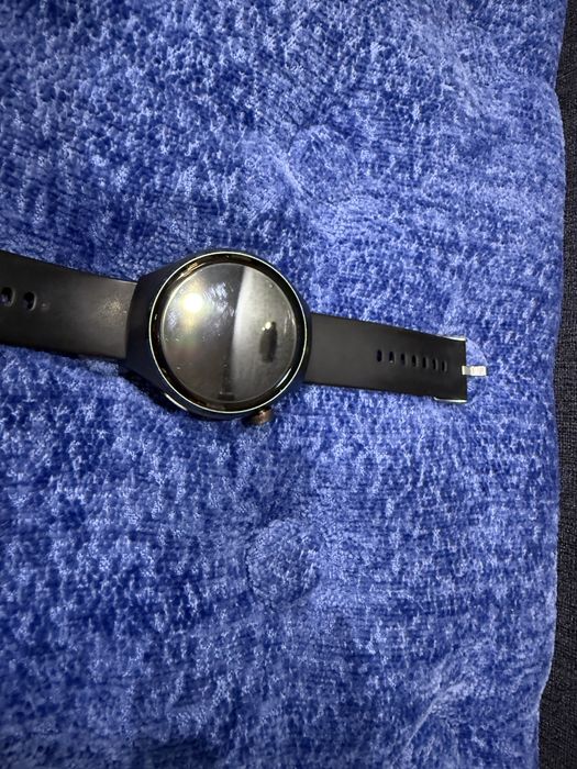 * Smart watch китайские но качественные (нет зарядки)