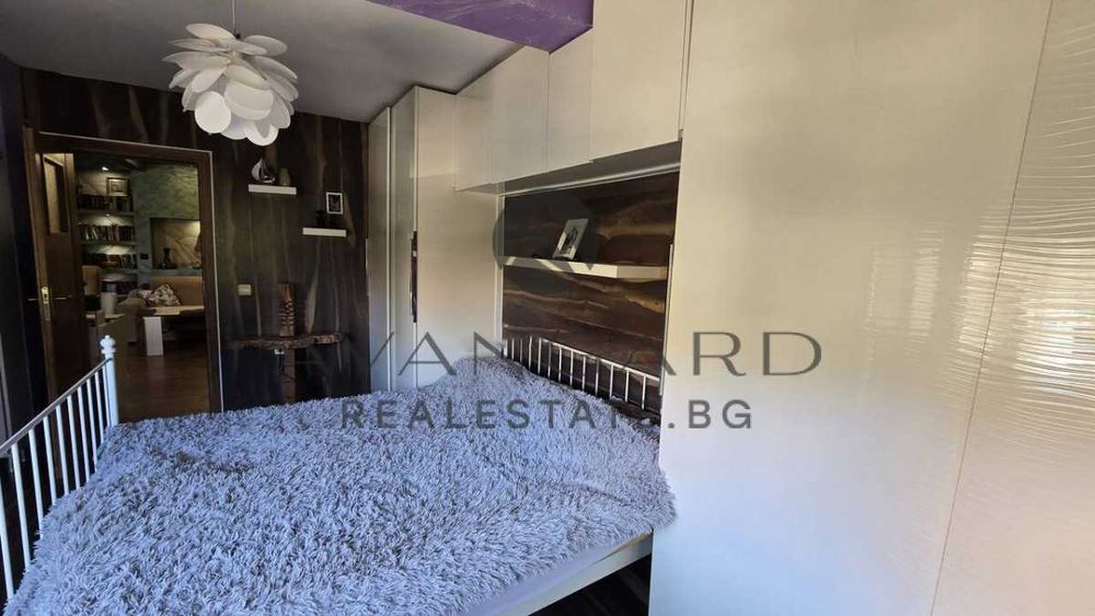 Продава се Тристаен апартамент в Пловдив, Център - 115 кв.м за 914 €/кв.м - Снимка #5