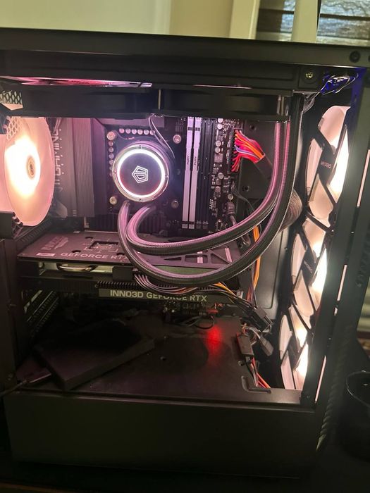 I7 12700_32gb ddr5 rtx 4060 игровой кейс срочно продается 1150$