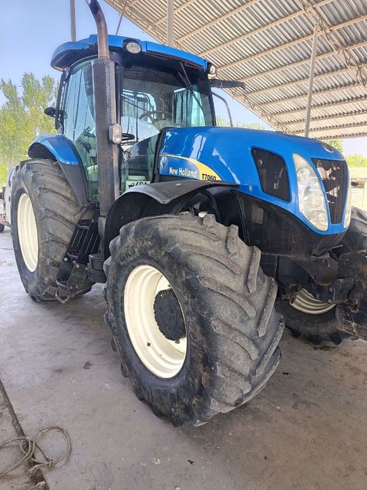 New Holland 7060