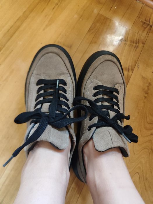 Нубуковые кроссовки Greyder