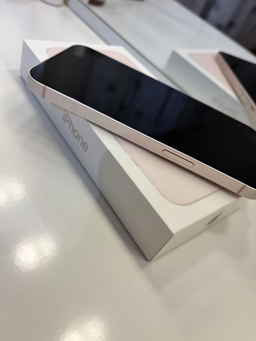 iPhone13, 128GB, Roz (Pink)-  Impecabil la cutie