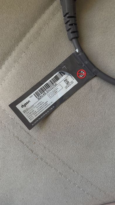 Продам Дайсон оригинал
