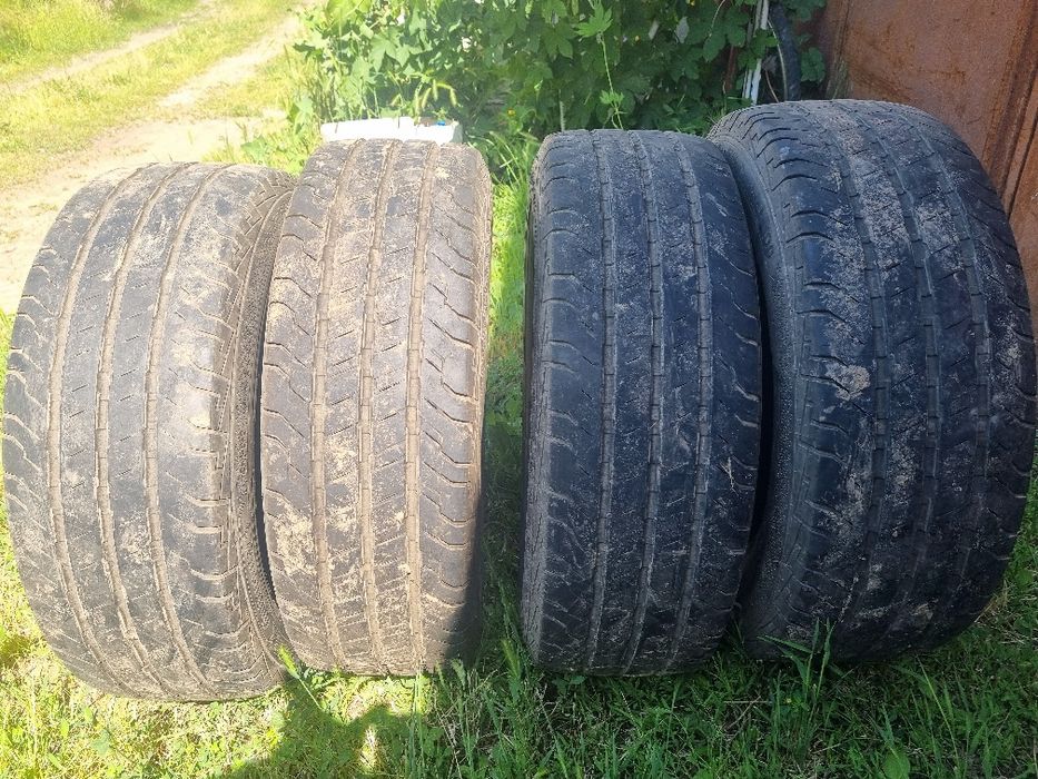 Set 4 anvelope continental vara  215 /65/R16 C