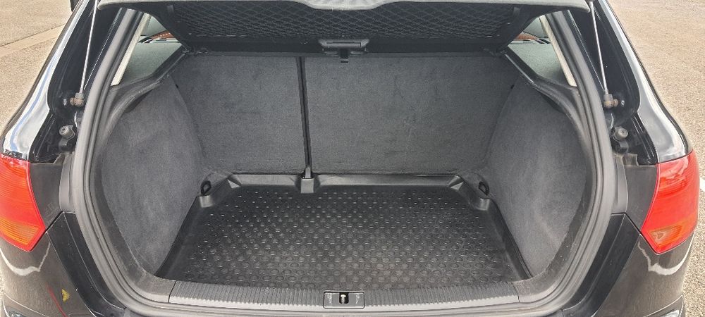 Vând Audi A3 8P 1.9 TDI