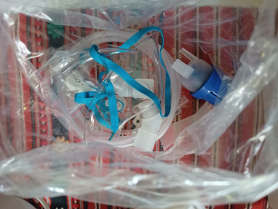 Aparat aerosoli cu compresor Medel, adulți și copii