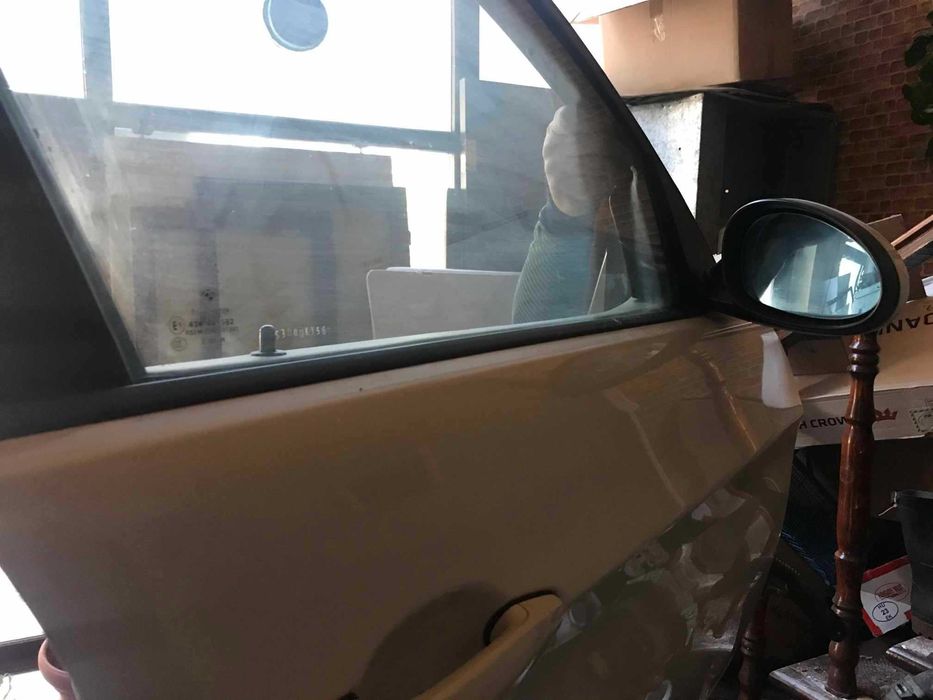 Врата/врати за бмв/bmw е91 оборудвани