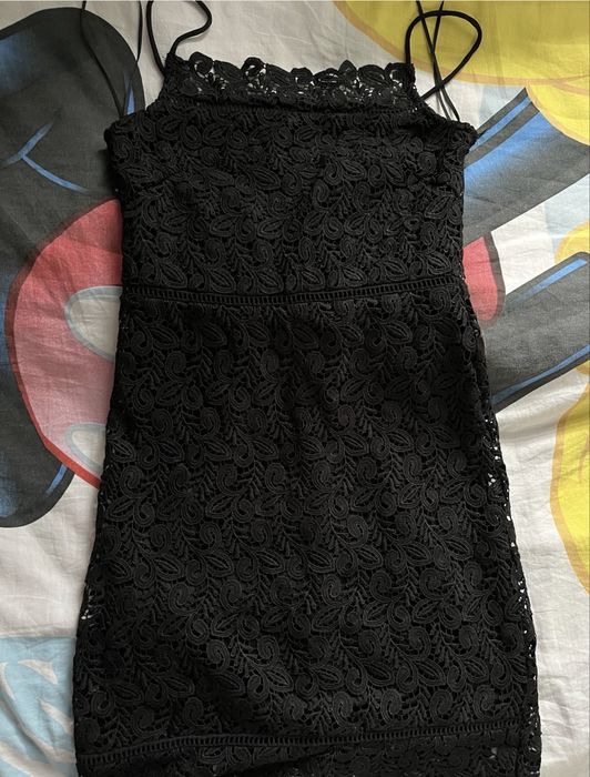 Черна рокля MANGO