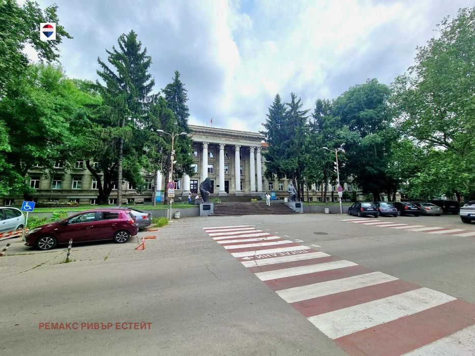 Тристаен апартамент за продажба кв. Възраждане