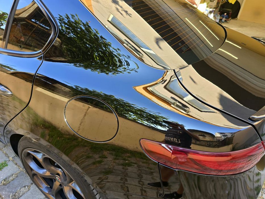 Полиране на автомобили