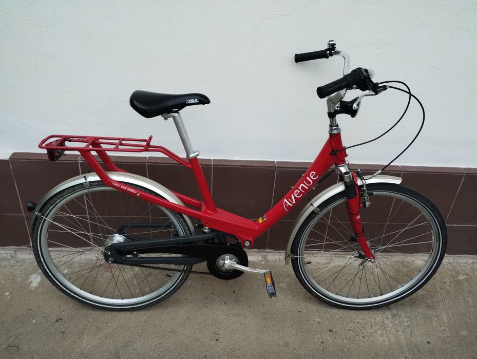 Bicicleta De Damă Avenue Din Aluminiu Foarte Usoară, Roți Pe 26, 7 Viteze in Butuc Sachs , Nouă