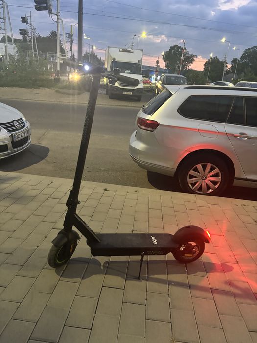 Vând trotinetă acer scoter electric 5