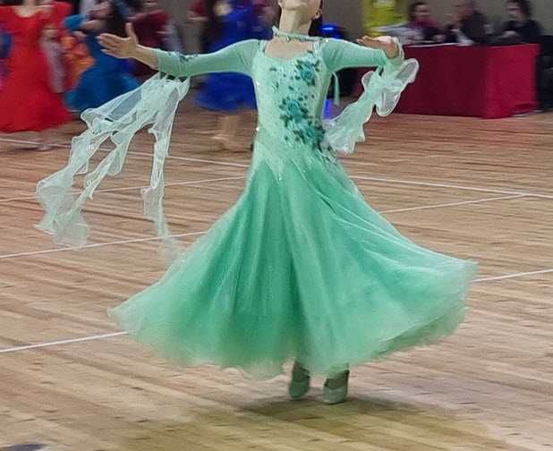 Рокля за спортни танци (стандарт)