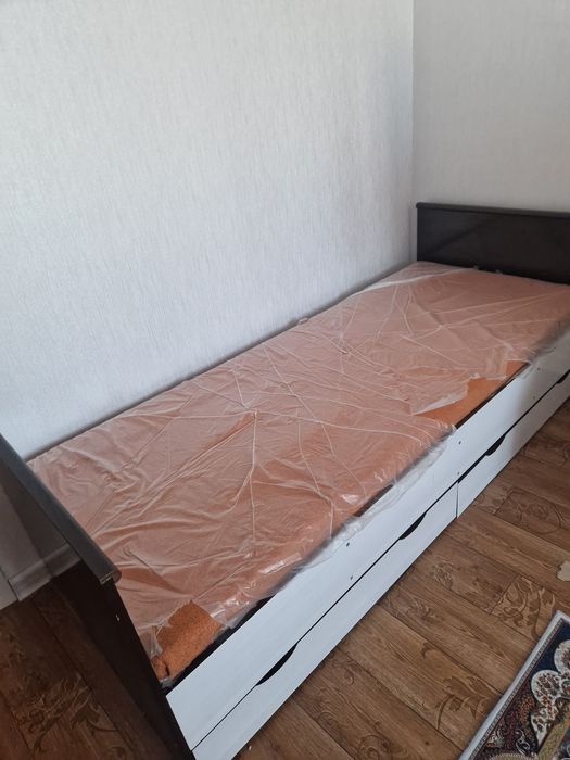 Продам кровать односпальная