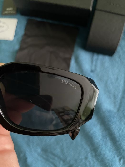 Ochelari de soare prada